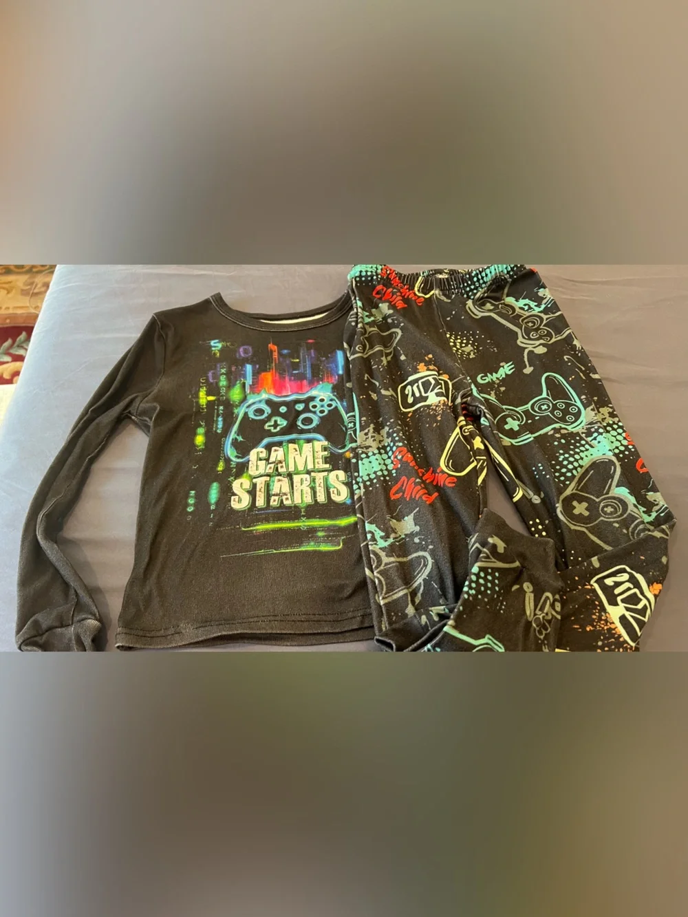 Kids 'Game Starts' Black Graphic Pajama Set size 8 Years